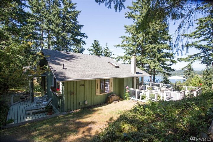 1156 Island Dr  Lummi Island WA 98262 photo