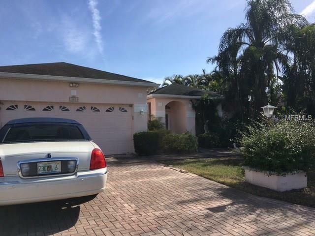 Property Photo:  307 41st Street NE  FL 34208 