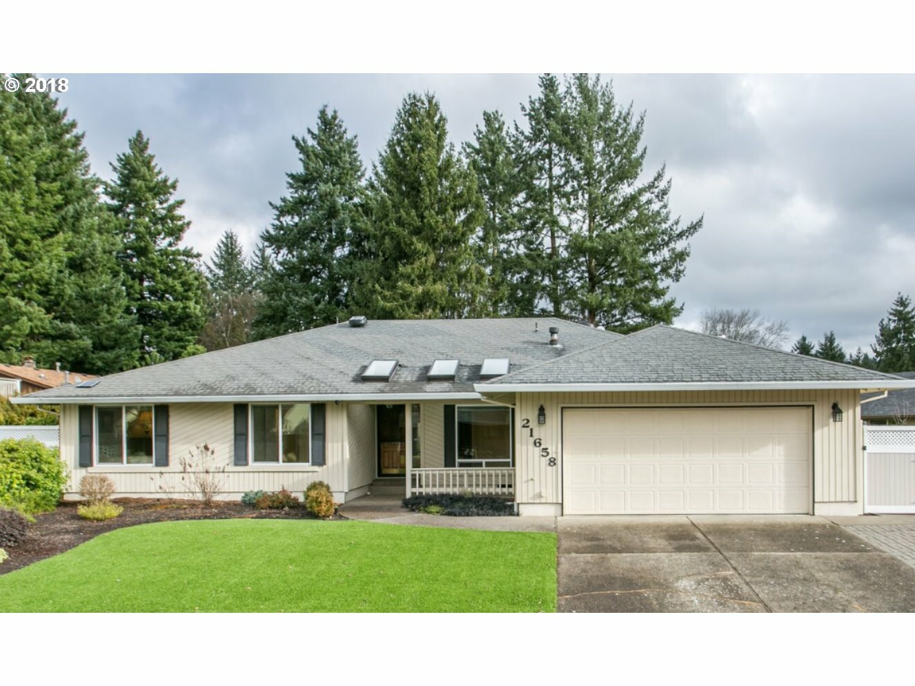 21658 SW Dakota Cir  Tualatin OR 97062 photo