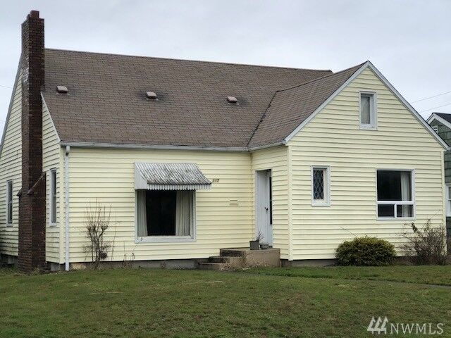 Property Photo:  217 S 58th St  WA 98408 