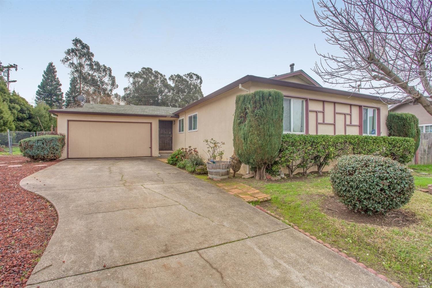 Property Photo:  631 Mark Avenue  CA 94589 