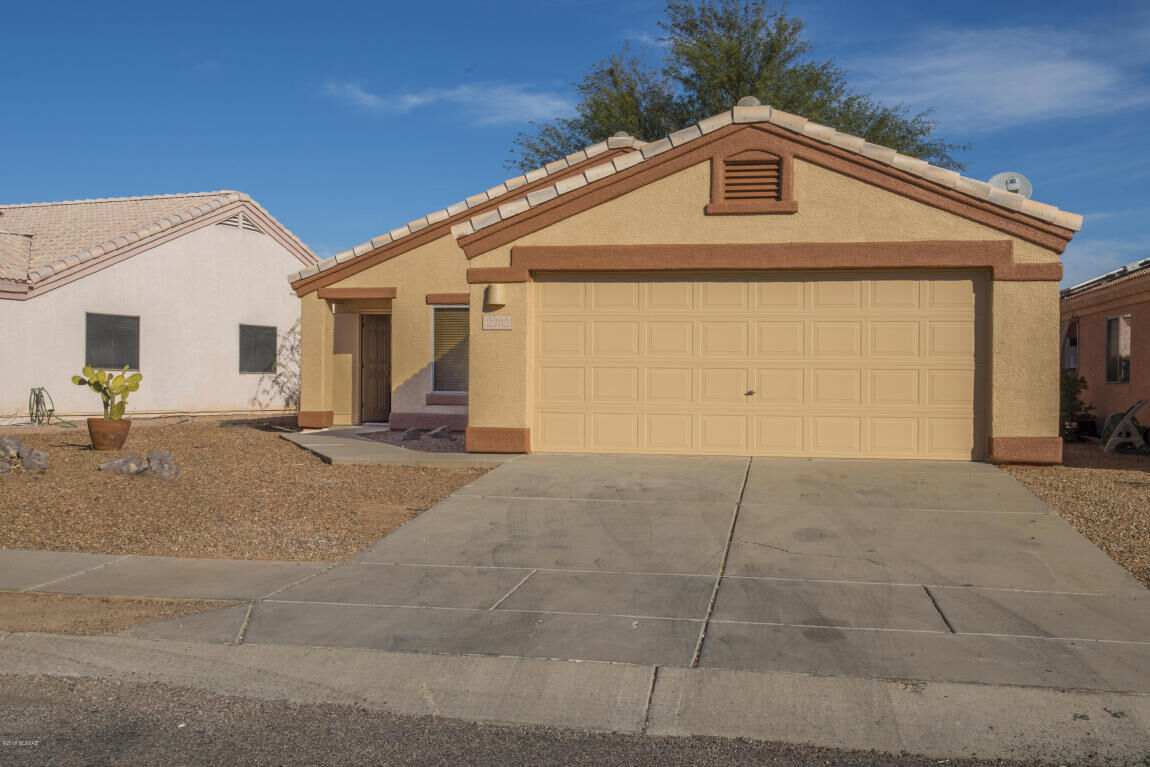 Property Photo:  2282 W Silver River Way  AZ 85745 