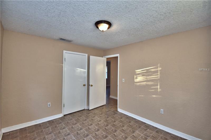 Property Photo:  701 Holt Circle  FL 33880 