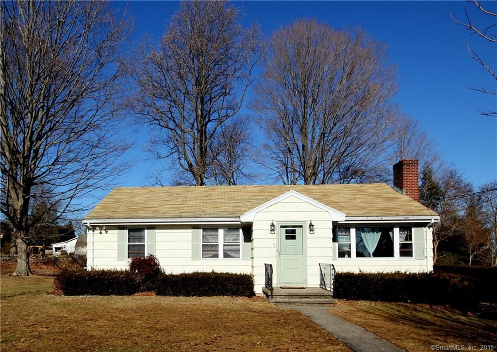 Property Photo:  5 Palisade Avenue  CT 06611