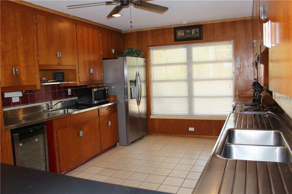 Property Photo:  263 Island Circle  FL 34242 