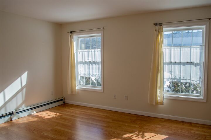 Property Photo:  84 Summer Street 2-5  NH 03458 
