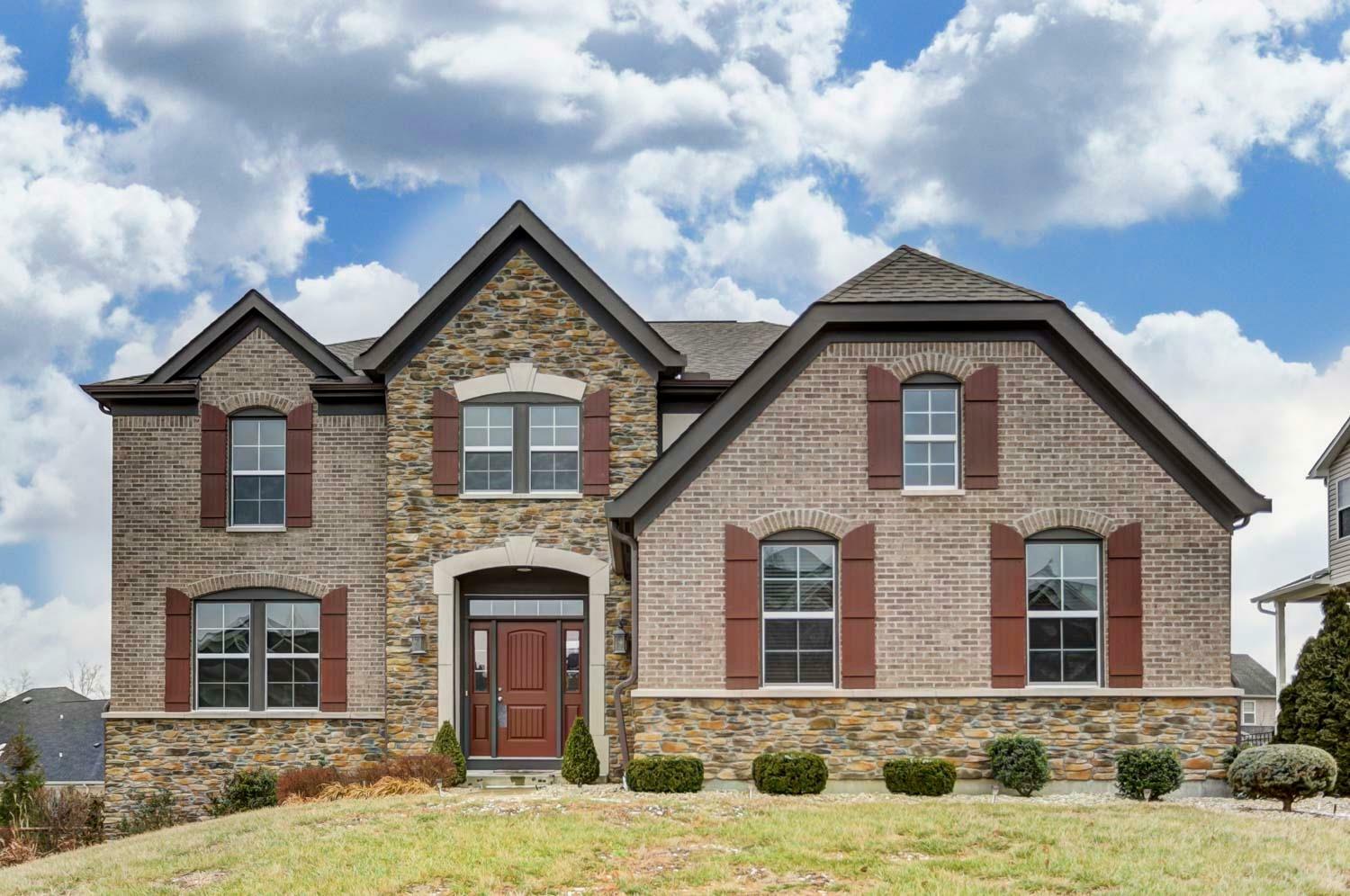 Property Photo: 7462 Overglen Drive OH 45069