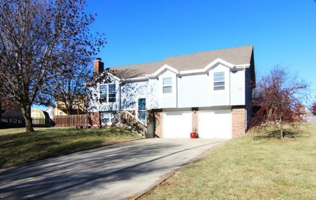 Property Photo:  5612 McCormick Drive  KS 66226 