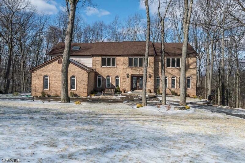 Property Photo:  4 Pinnacle Pt  NJ 07869 
