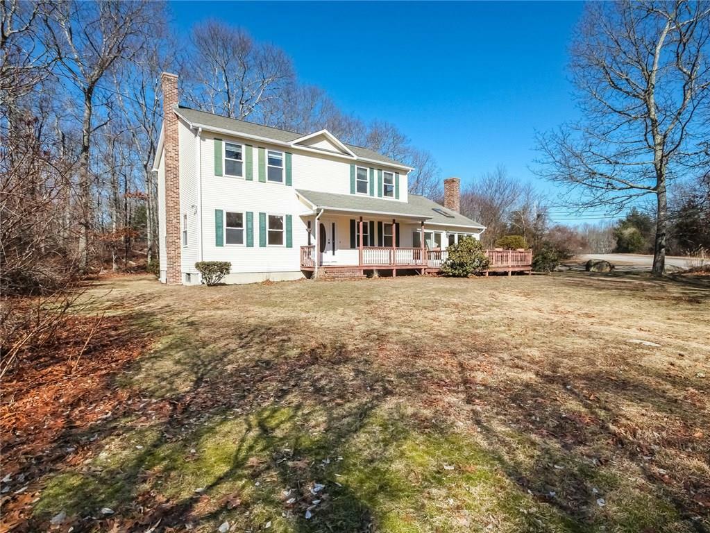 Property Photo:  20 Oak Ridge Rd  RI 02813 