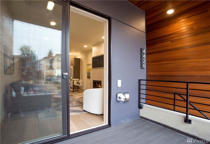 Property Photo:  4428 Evanston Ave N  WA 98103 