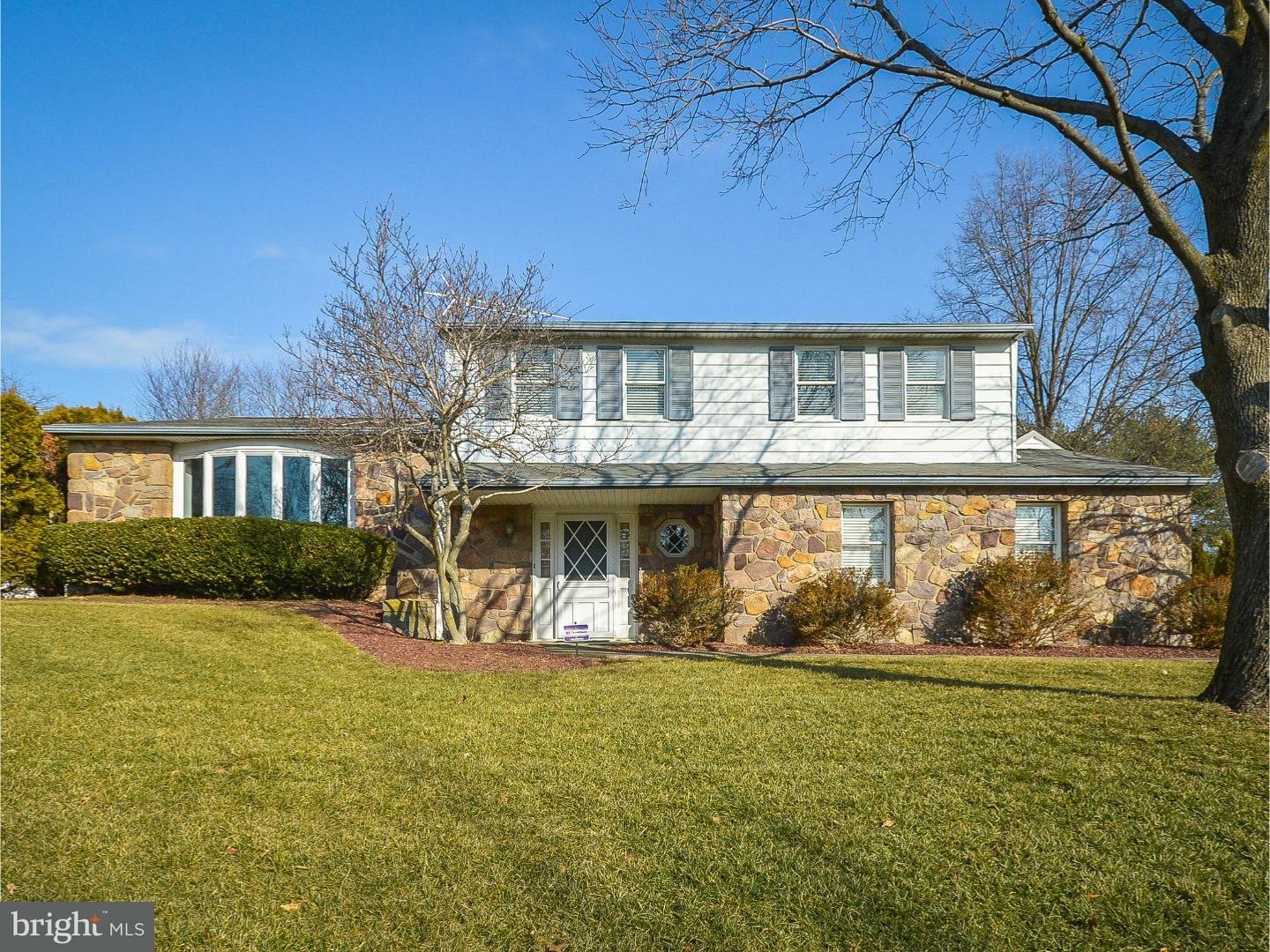 Property Photo: 1024 Queens Drive PA 19067