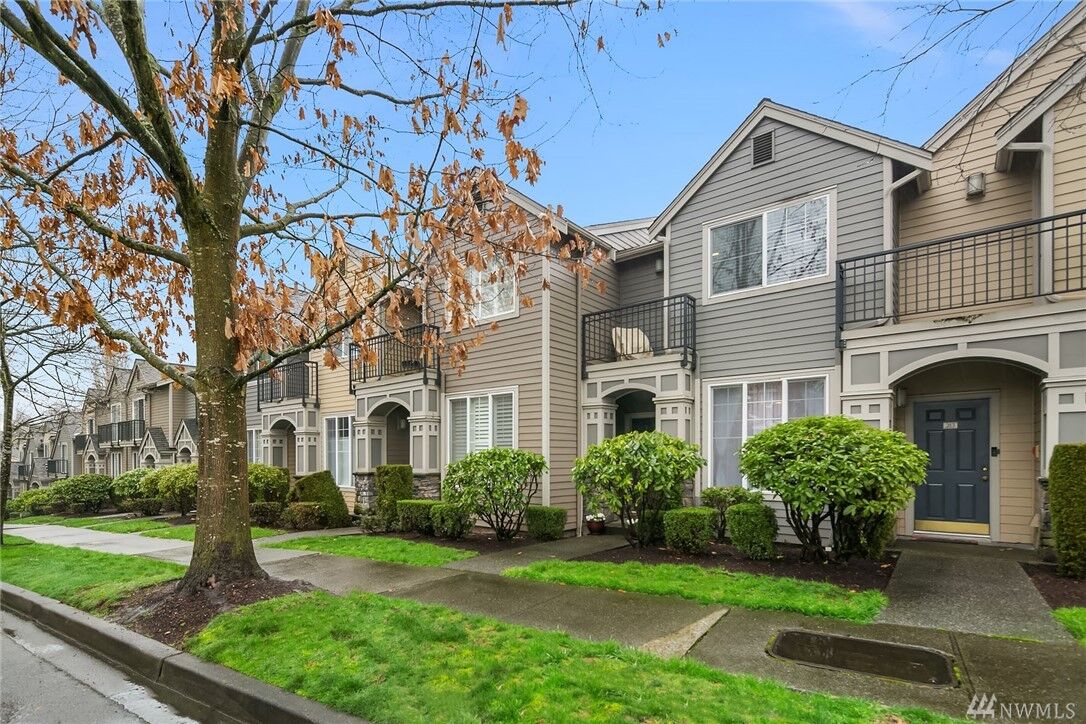 Property Photo: 12310 NE 92nd St H212 WA 98033