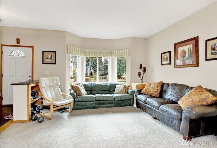 Property Photo:  707 Donovan Ave B  WA 98225 