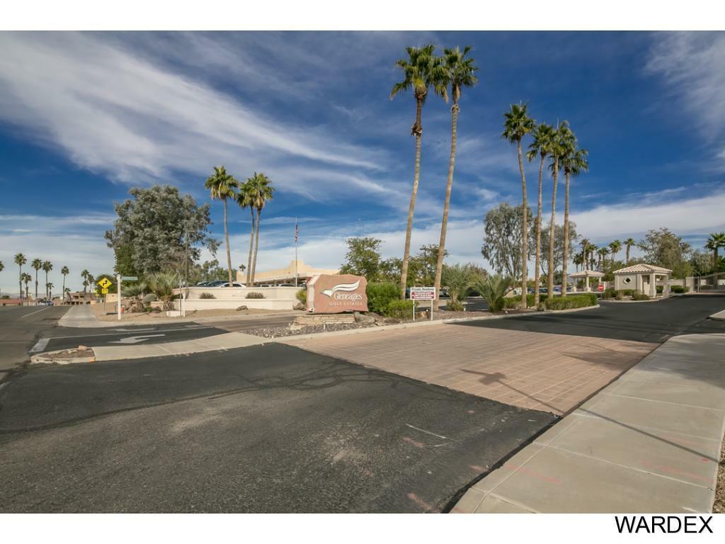 Property Photo:  470 Acoma S Blvd 103A  AZ 86406 