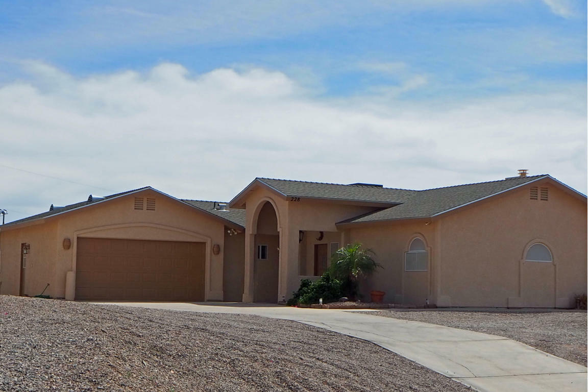 Property Photo:  228 Comanche Ln  AZ 86403 