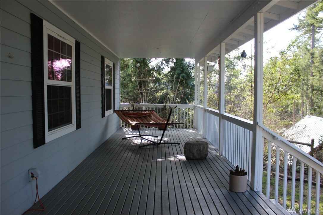 Property Photo:  409 Westcott Dr  WA 98250 