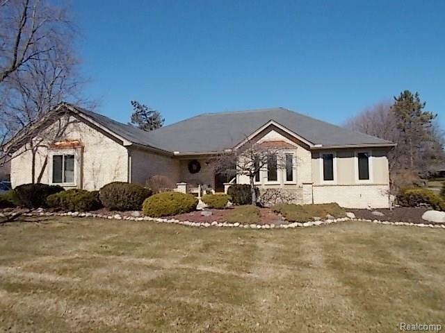 Property Photo: 855 Snowmass Drive MI 48309