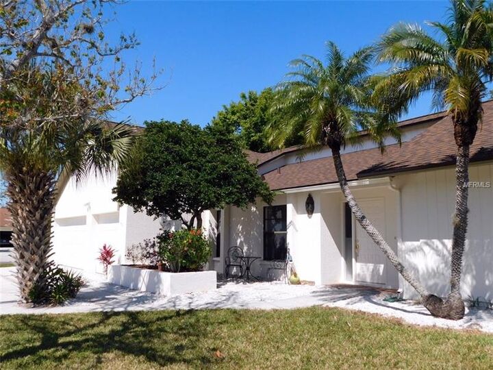 Property Photo: 4001 Kingston Terrace FL 34238