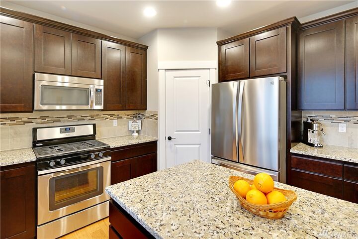 Property Photo: 18921 10th Dr SE WA 98012