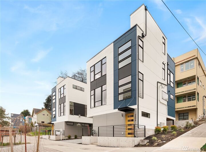 Property Photo: 2609 E John St WA 98112