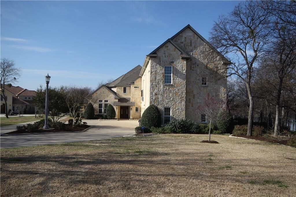 Property Photo:  6016 Pinnacle Circle  TX 75068 