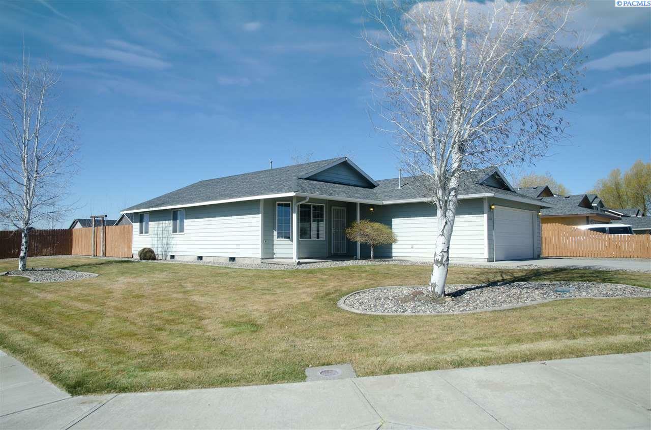 Property Photo:  5804 Westminster  WA 99301 