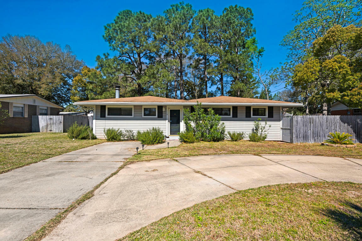 Property Photo:  118 NE Ferry Road  FL 32548 