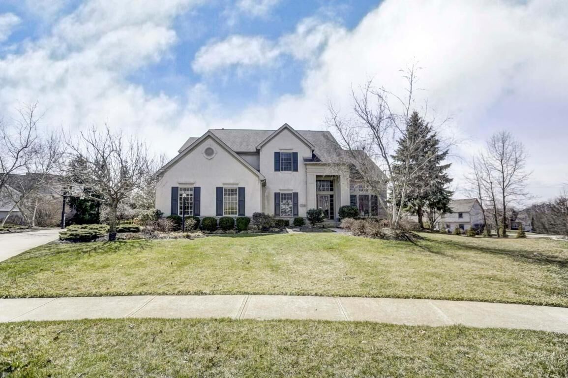 Property Photo:  5920 Gainey Court  OH 43082 