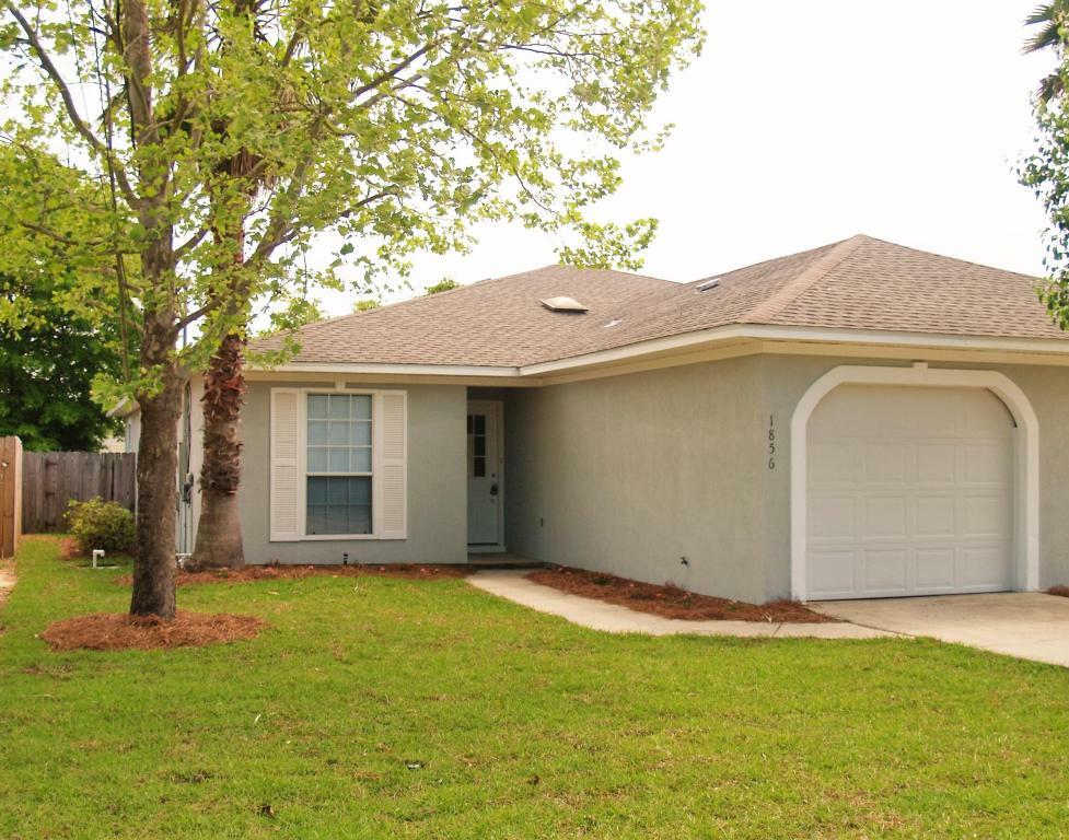 Property Photo: 1856 Alhambra Street FL 32566