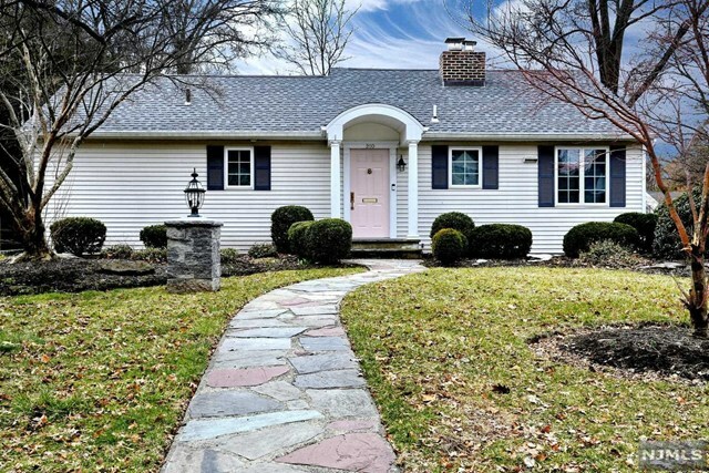 Property Photo:  210 Orchard Place  NJ 07450 