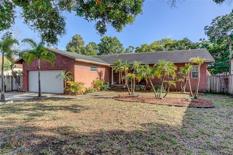 Property Photo:  2700 49th Avenue N  FL 33714 