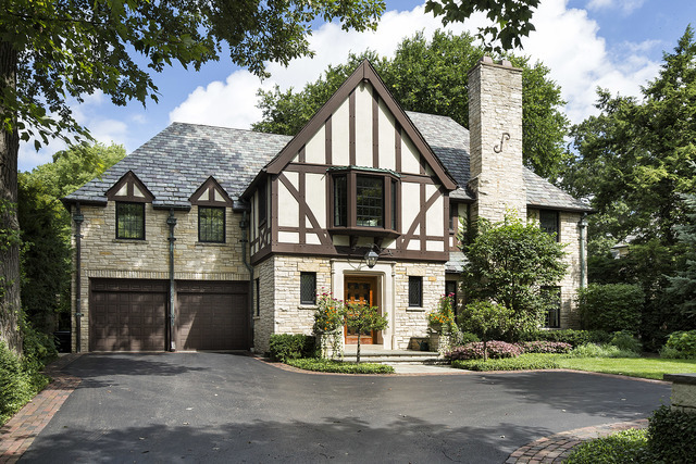 Property Photo:  221 Winnetka Avenue  IL 60093 