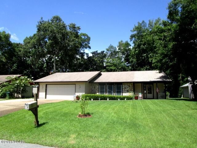 Property Photo: 214 H L Sudduth Circle FL 32404