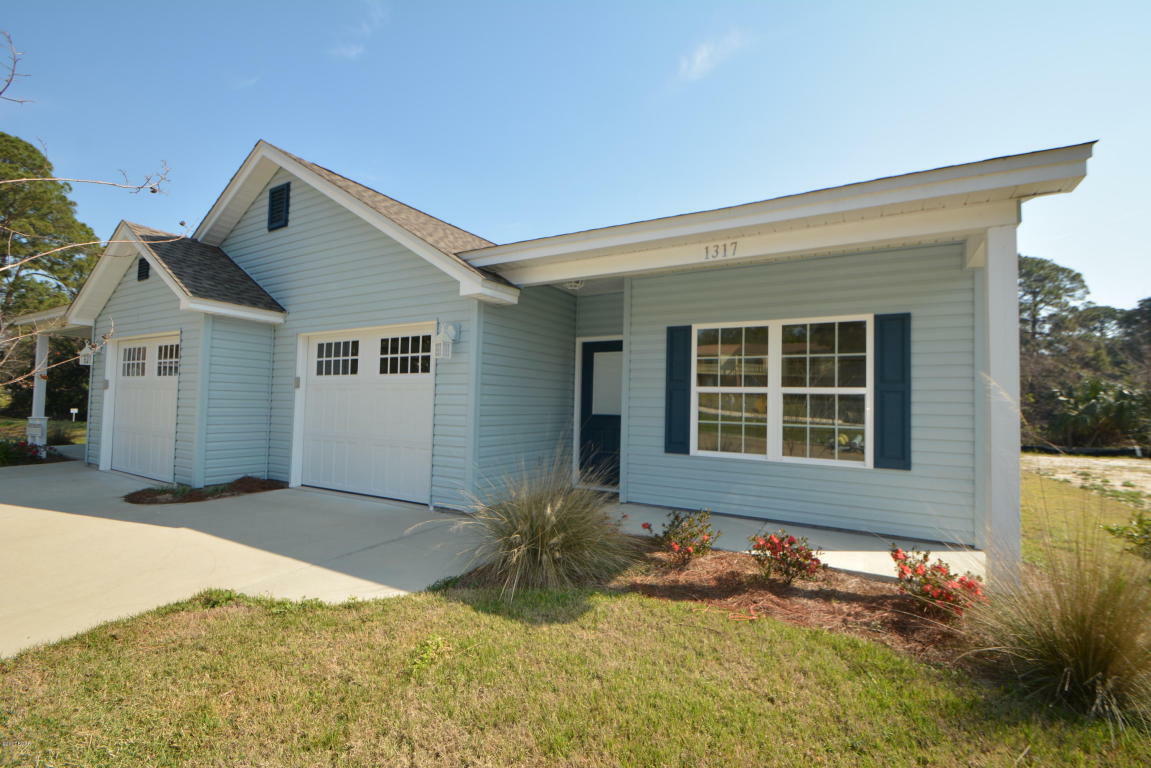 Property Photo: 1317 W 12th Street B FL 32401