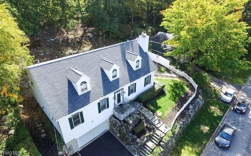 Property Photo:  11 Mountain Ter  NJ 07874 