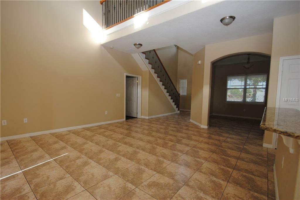 Property Photo:  2021 Southern Oak Loop  FL 34715 