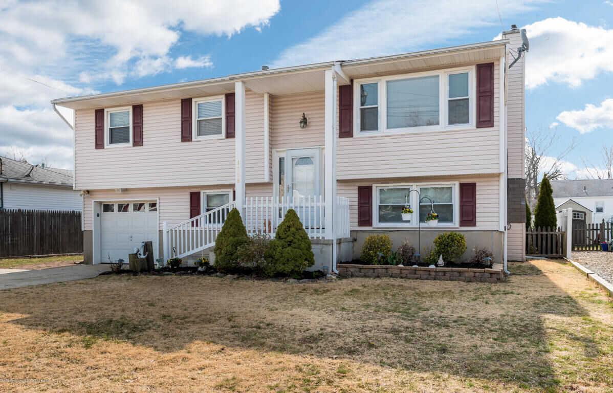 Property Photo: 1508 Ivy Road NJ 08742