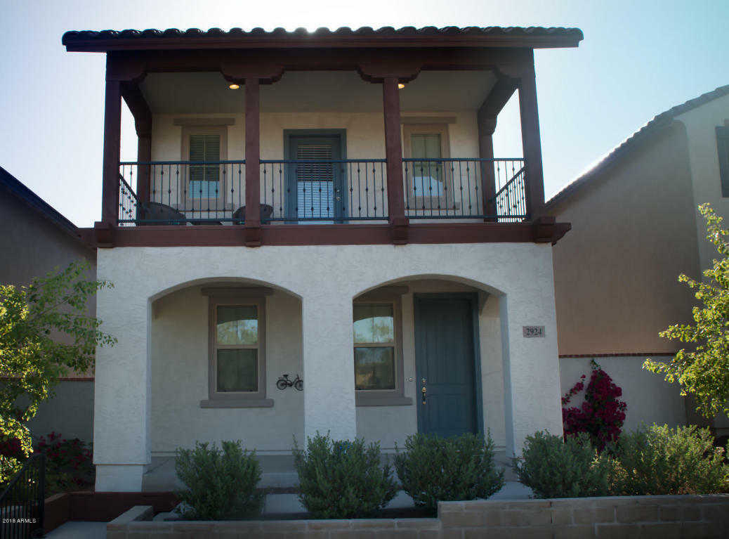 Property Photo:  2924 N Acacia Way  AZ 85396 