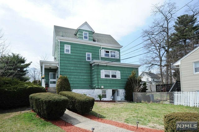 Property Photo:  11 Dawson Avenue  NJ 07055 