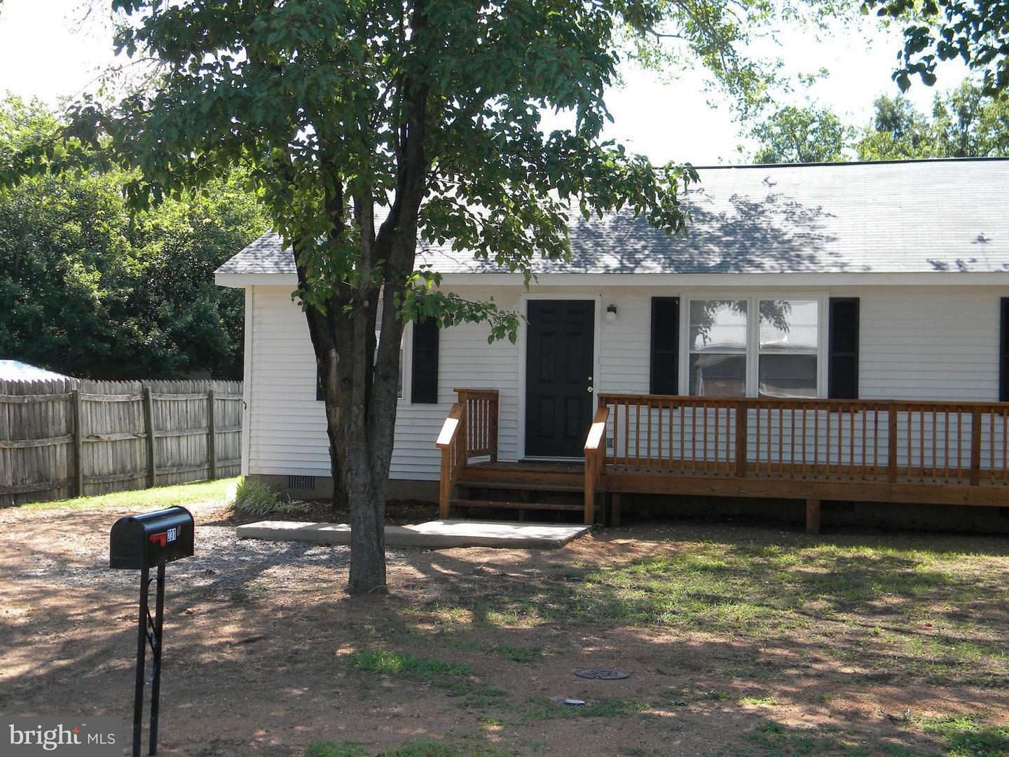 Property Photo:  231 Church Street B  VA 22408 