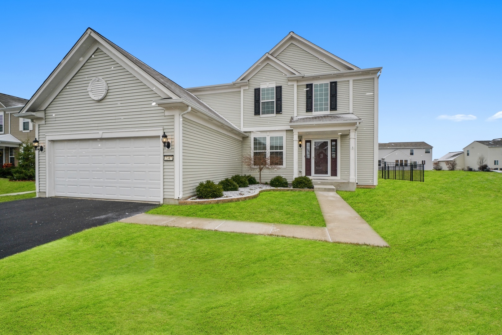 Property Photo:  2347 Emerald Lane  IL 60560 