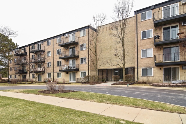 Property Photo:  2515 Olive Street 3I  IL 60004 