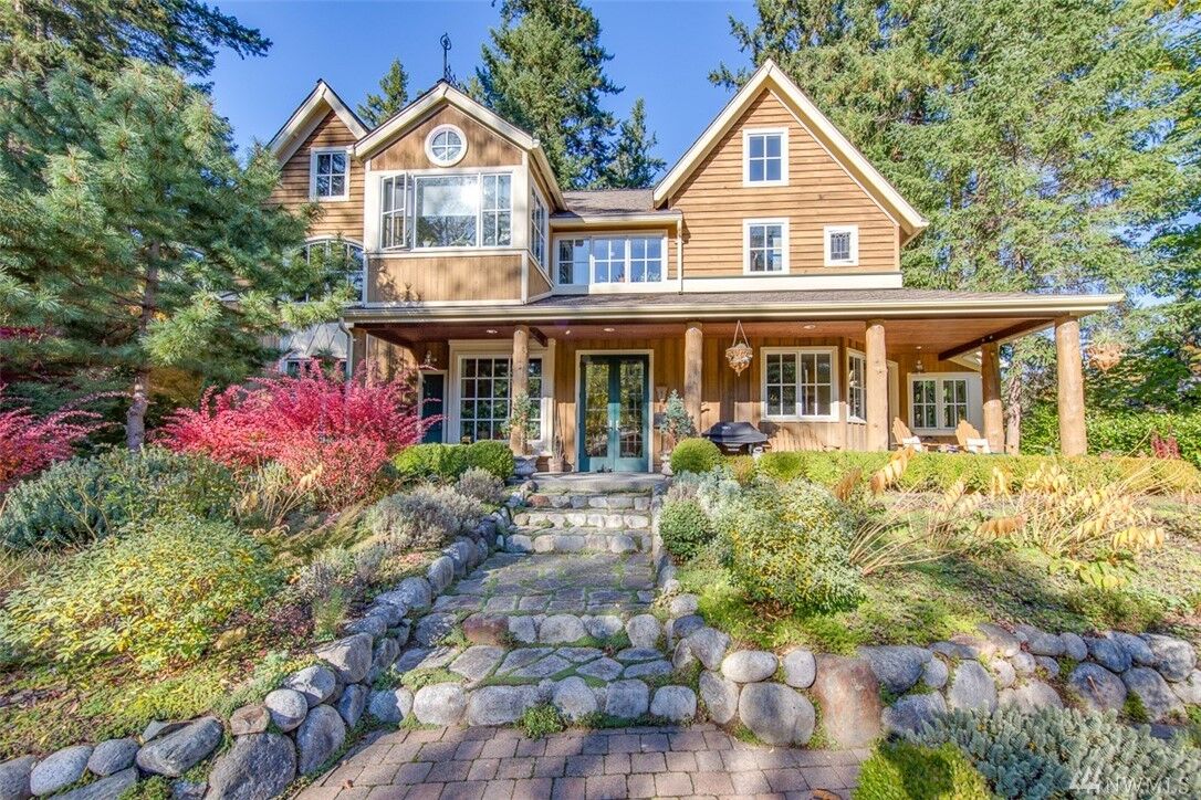 Property Photo:  5845 NE Battle Point Dr  WA 98110 