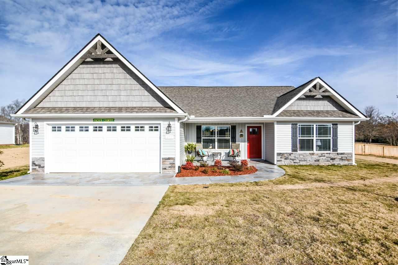 Property Photo: 275 Gala Lane SC 29349
