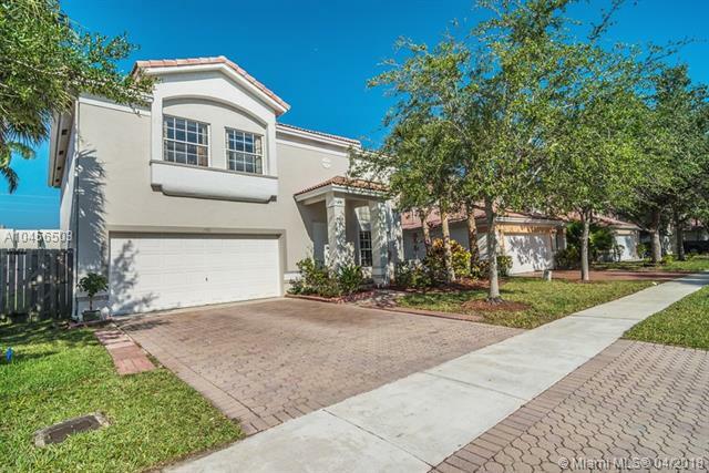 Property Photo:  140 E Gables Blvd  FL 33326 