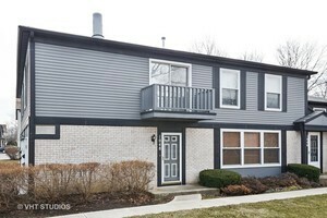 Property Photo:  842 Inverrary Lane 842  IL 60015 