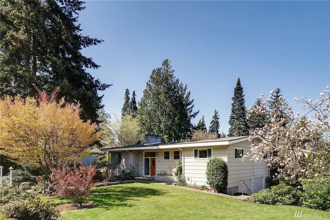 Property Photo: 18041 3rd Avenue NW WA 98177