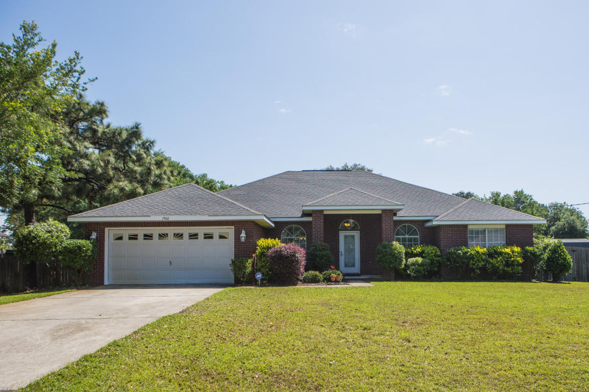 Property Photo: 1960 Amhurst Court FL 32566