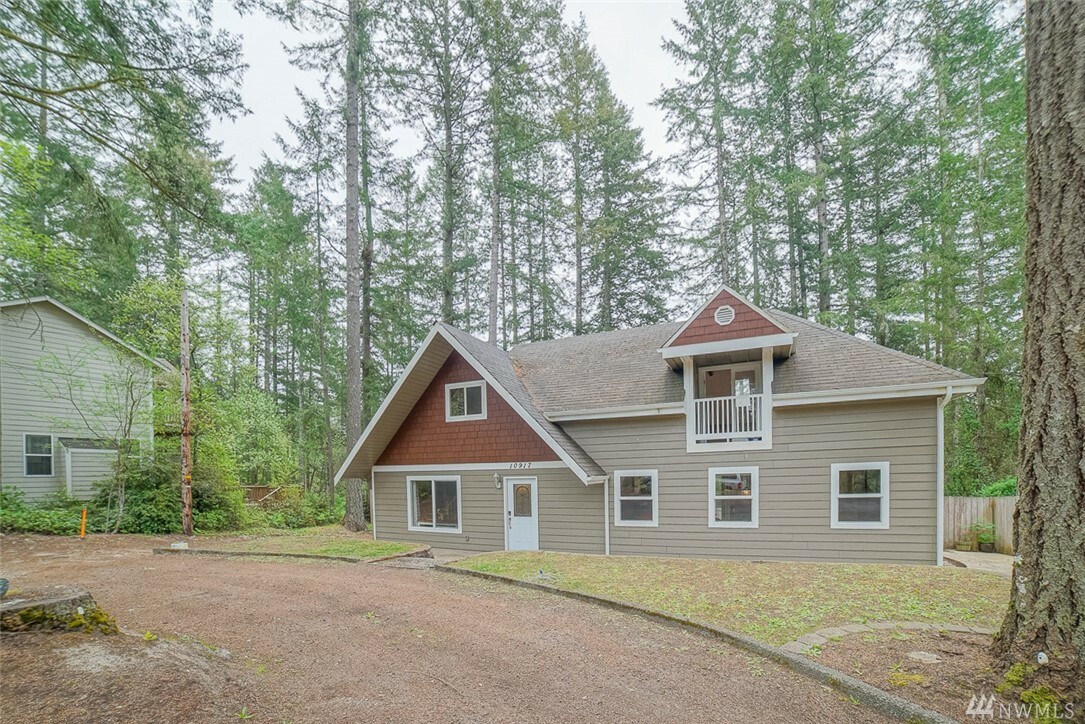 Property Photo: 10917 Minterwood Dr N WA 98329